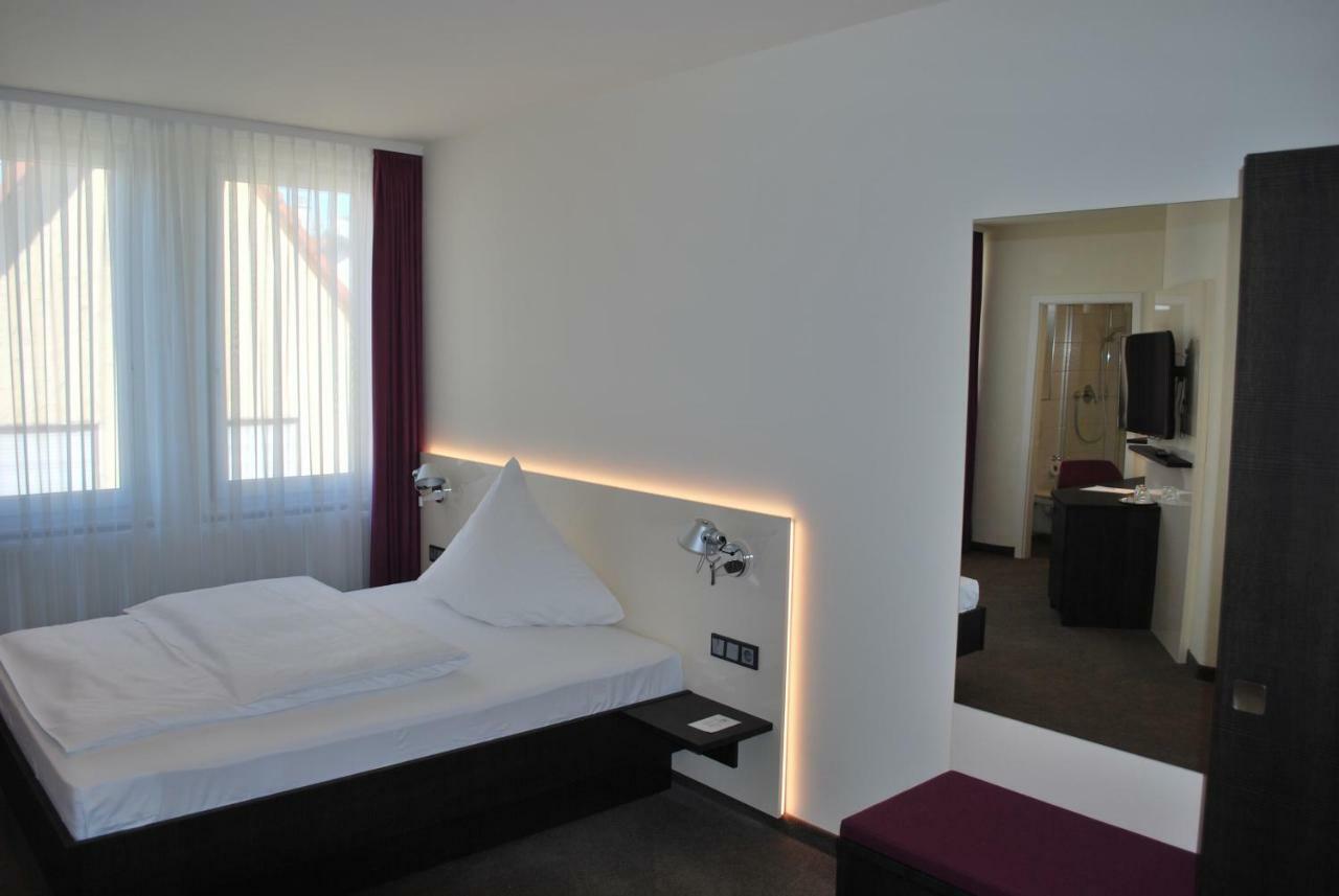 Hotel Am Berg Esslingen Esslingen am Neckar Ngoại thất bức ảnh