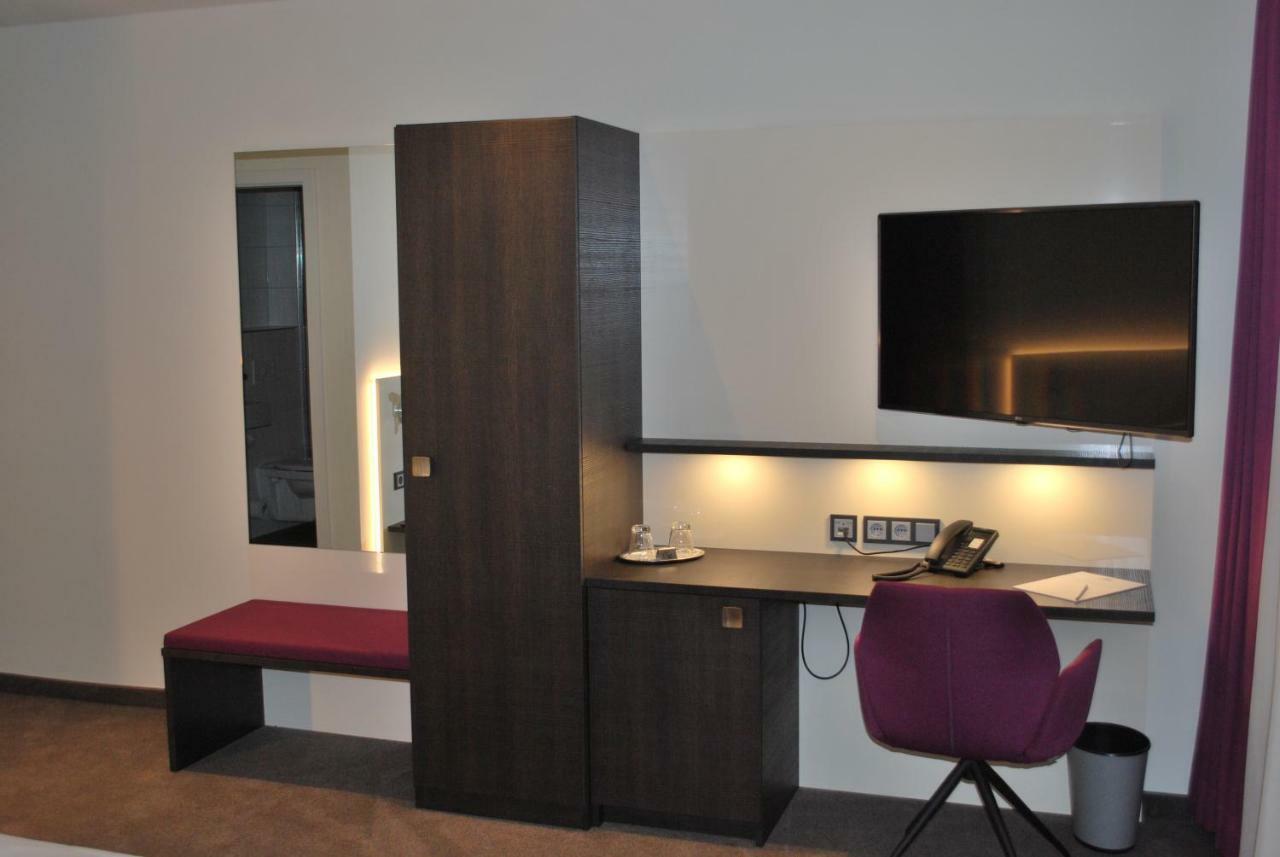 Hotel Am Berg Esslingen Esslingen am Neckar Ngoại thất bức ảnh